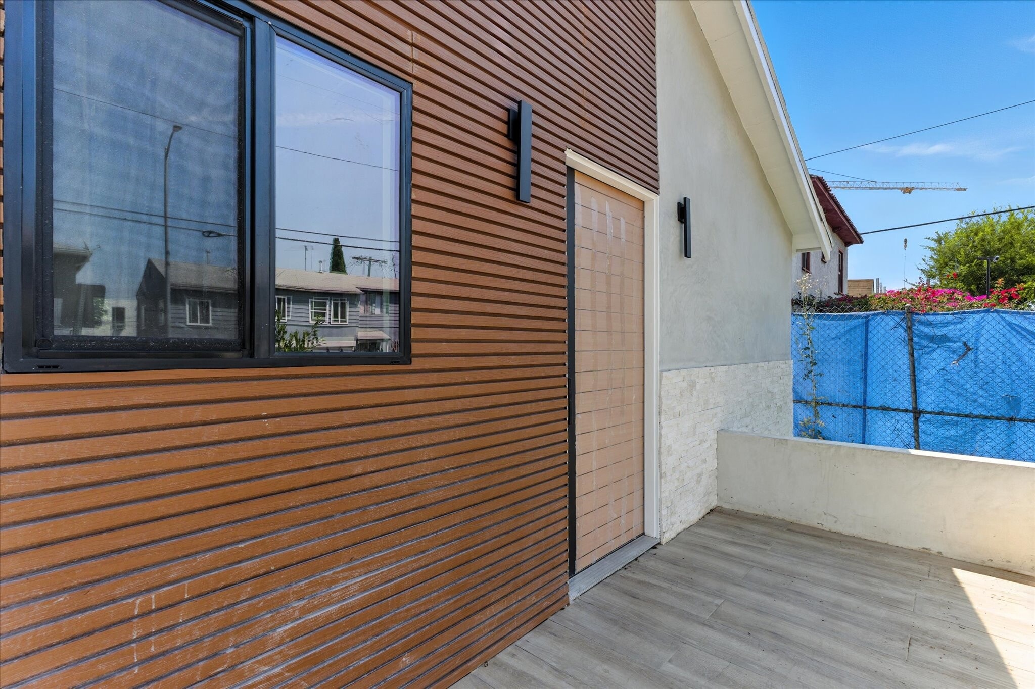 Building Photo - 1170 N Wilton Pl