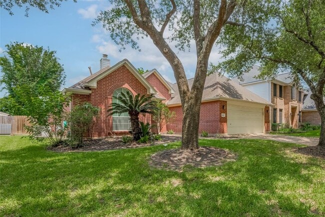 Building Photo - 9502 Willow Crossing Dr