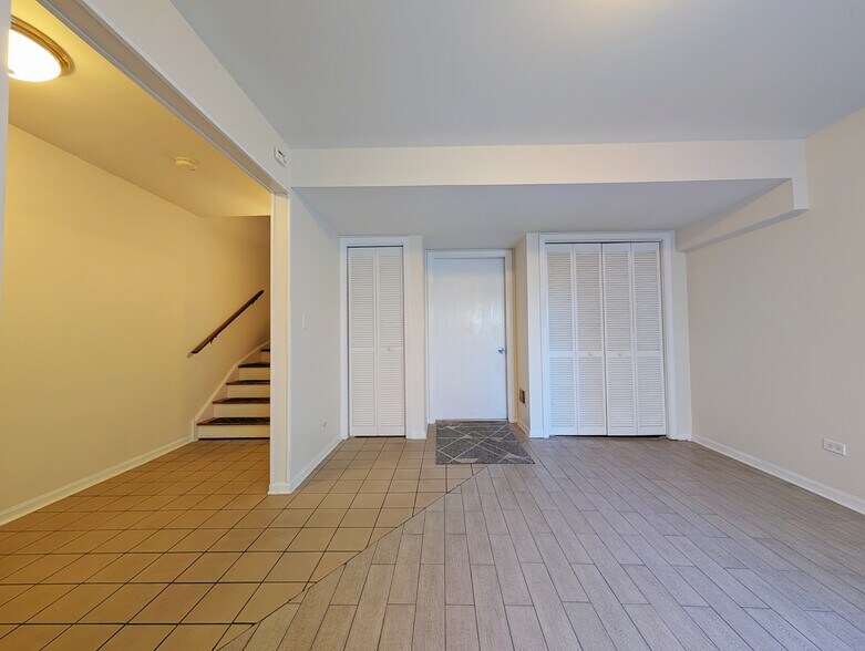 Building Photo - 7241 Franklin St