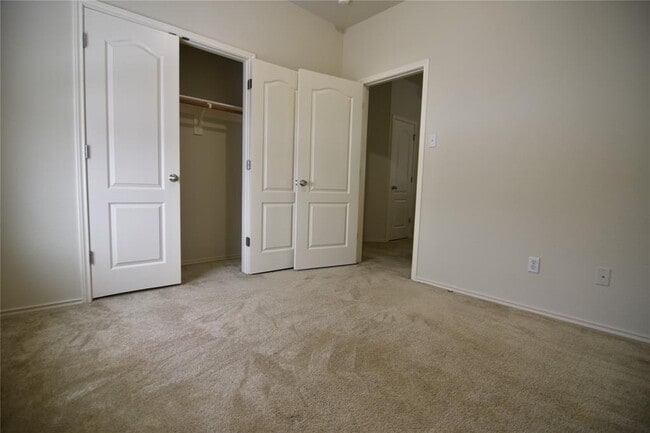 Building Photo - 2413 Rachel Ct