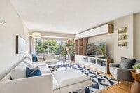 Building Photo - Incredible 2-Bedroom & 2-Bathroom in Pentagon City!