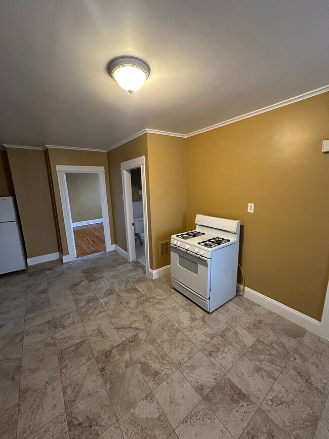 Building Photo - French St. 201-203