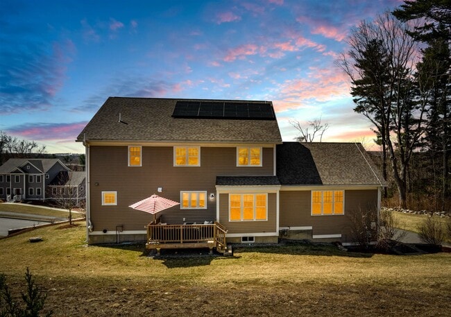 Building Photo - 18 Scenic Dr