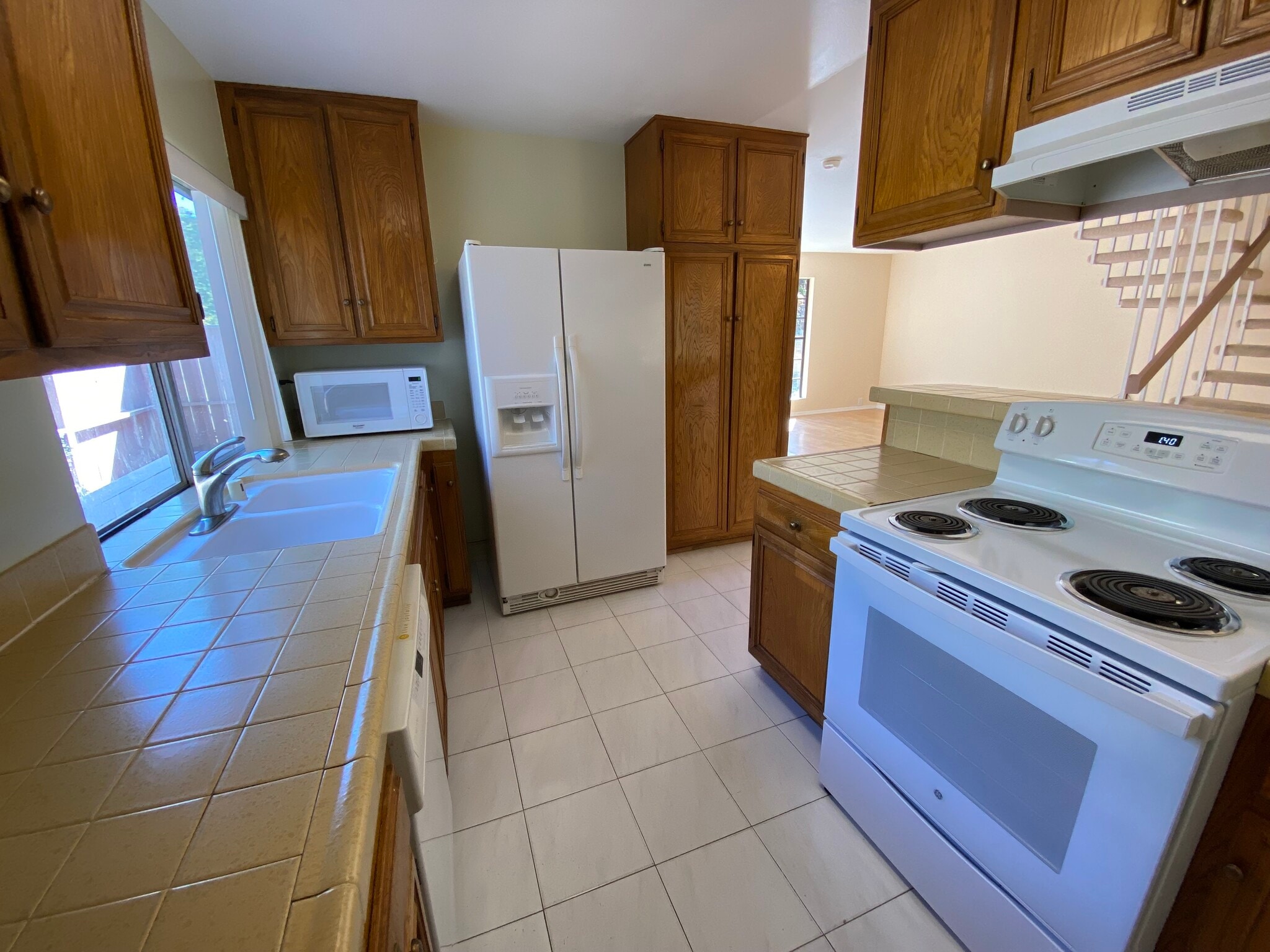 Kitchen - 9546 Easter Way