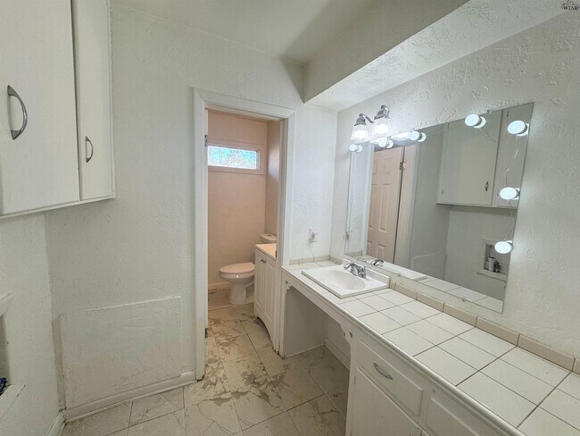 Building Photo - 4409 McCrory Ave