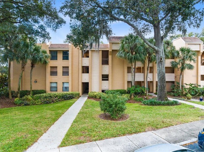 Building Photo - 610 Cranes Way