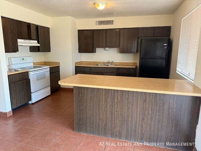 Building Photo - 8931 W Monterosa St