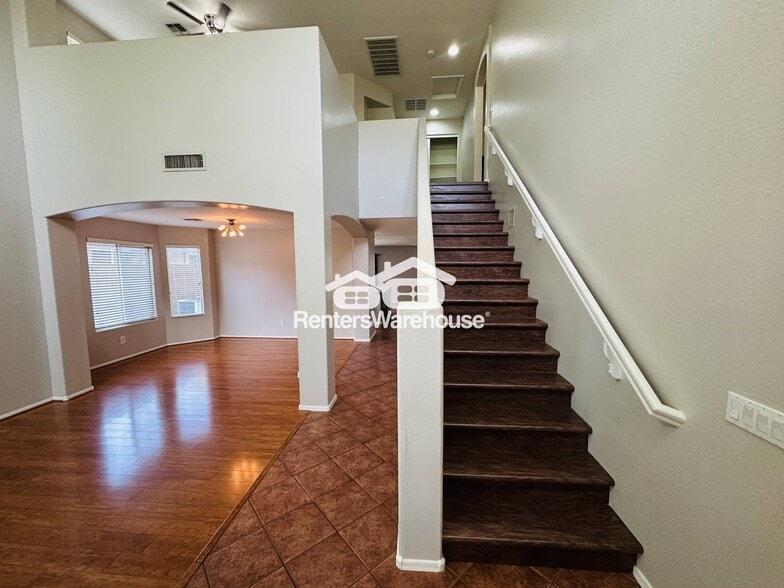 Primary Photo - 17464 W Caribbean Ln