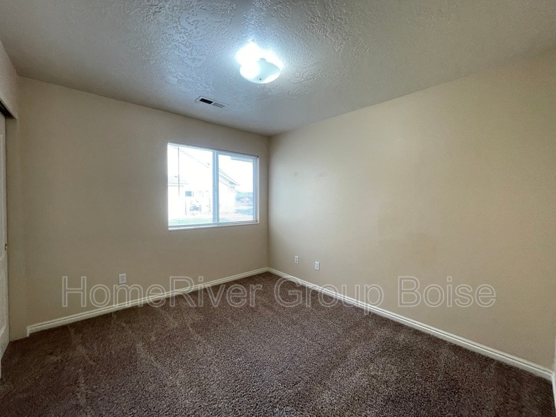 Building Photo - 1299 N Stephanie Ln