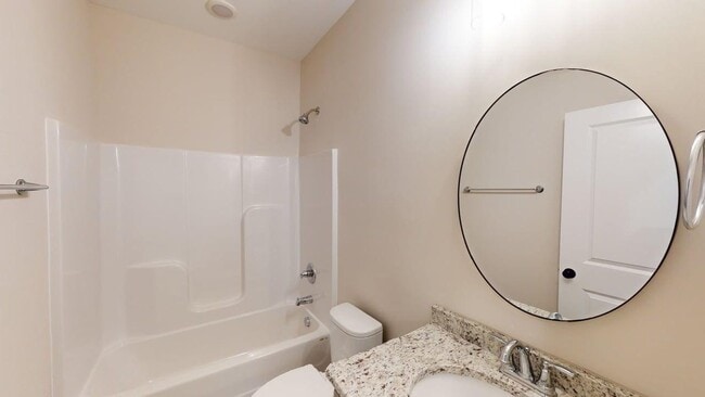 Building Photo - For Lease | Beautiful 3 Bedroom, 2 Bath Home in McClellan Crossing