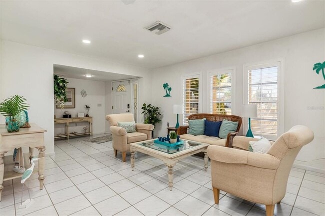 Building Photo - 2220 Broad Ranch Dr