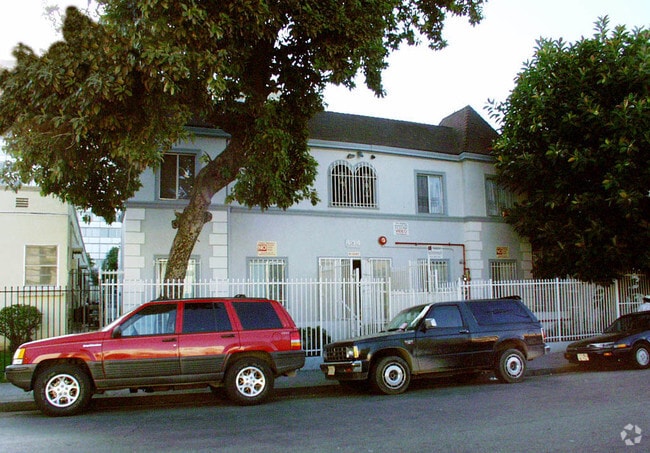 Building Photo - 444 S Burlington, LLC