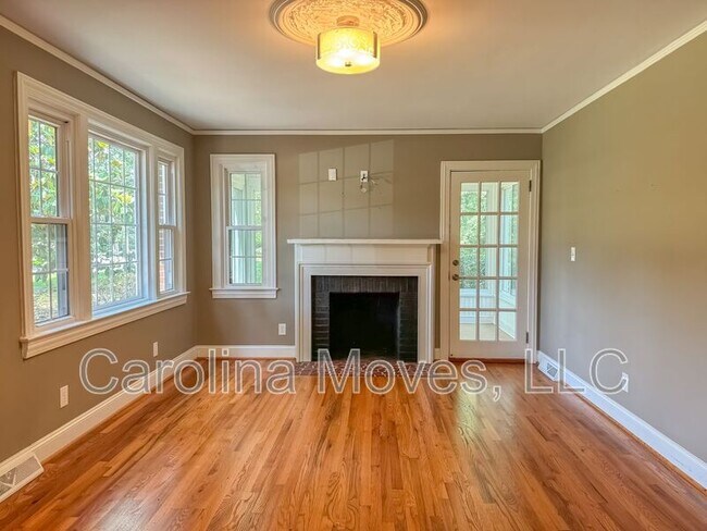 Building Photo - 46 Long Forest Dr
