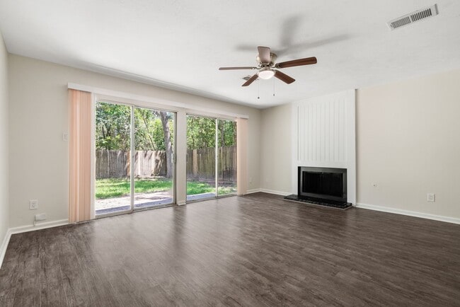 Building Photo - 1908 N Red Cedar Cir