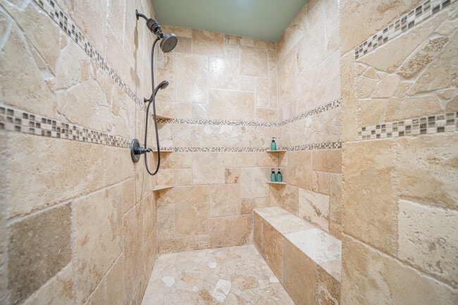 Building Photo - 1610 Olympic Drive