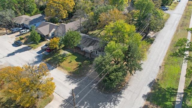 Building Photo - 450 Hickory St