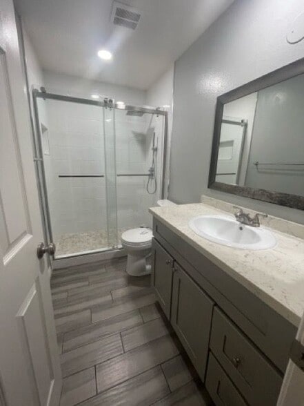 Building Photo - 16931 Gothard St