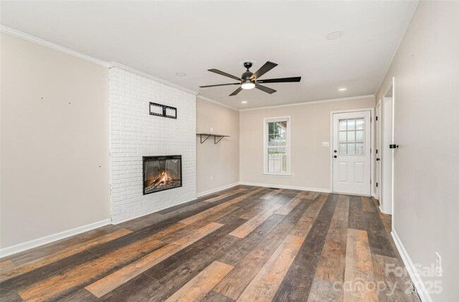 Building Photo - Charming 3BR House in Gastonia