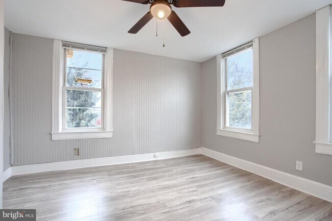 Building Photo - 3807 Fleetwood Ave