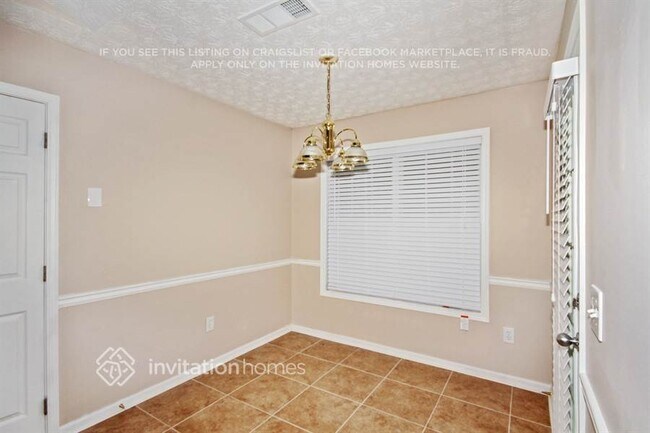 Building Photo - 125 Vintage Dr