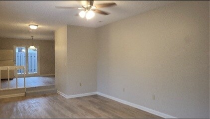 Building Photo - 146 Summerview Dr