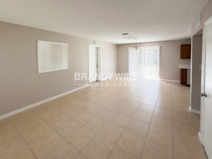 Building Photo - 3202 Needles Dr