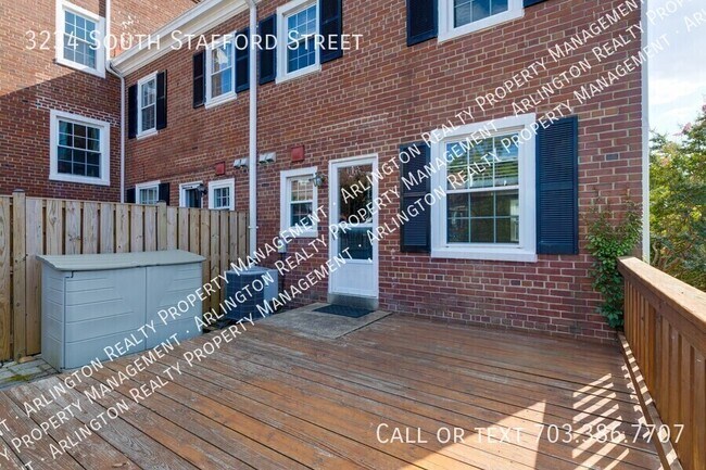 Building Photo - 3234 S Stafford St