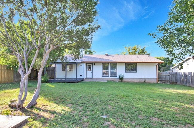 Building Photo - 3109 Monument Dr