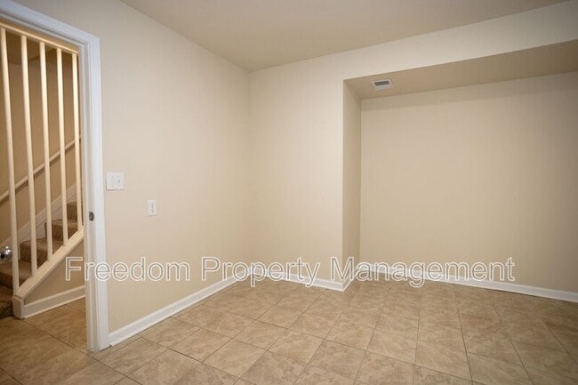 Building Photo - 10270 Cub Run Ct