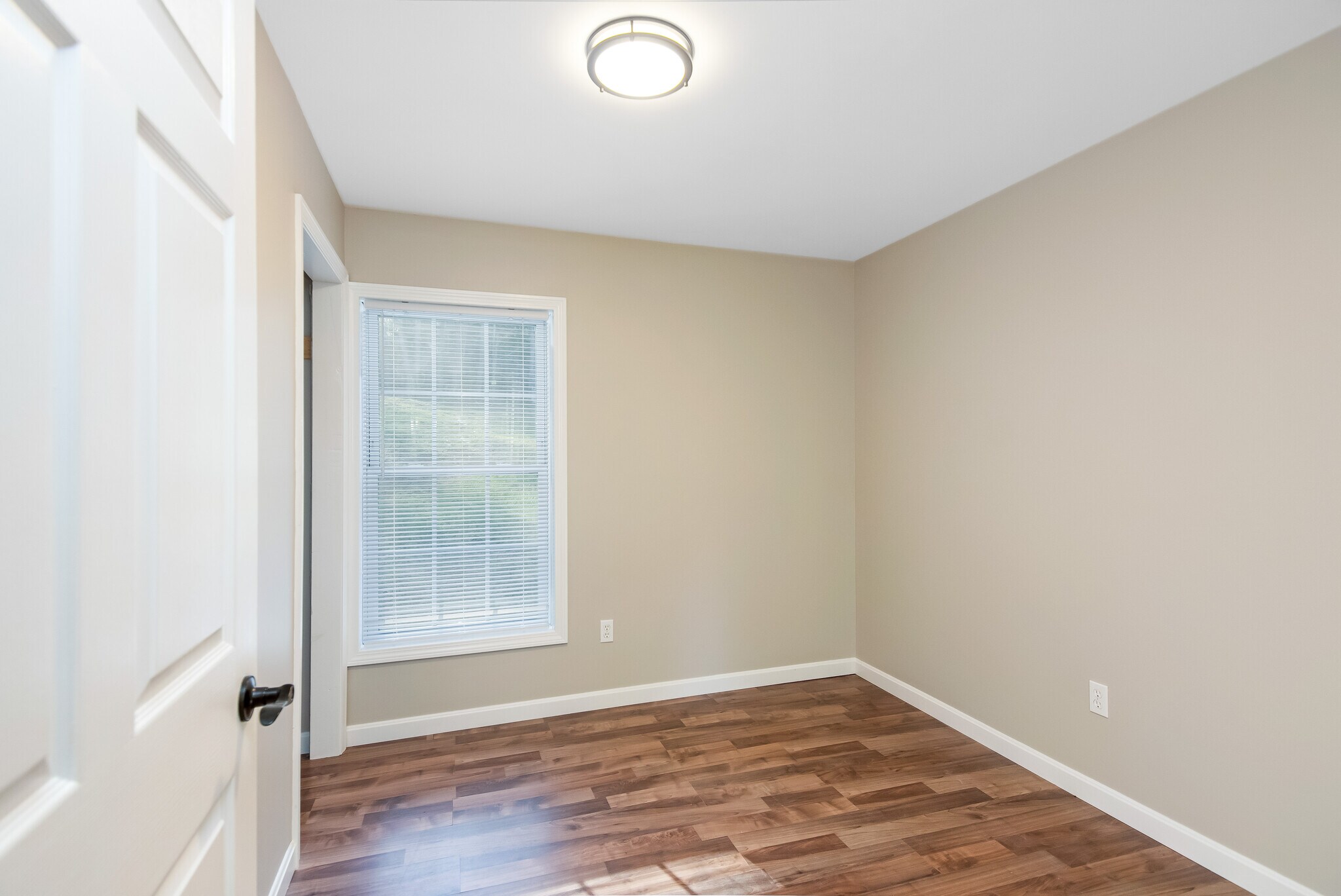 Building Photo - 293 Craig Ln