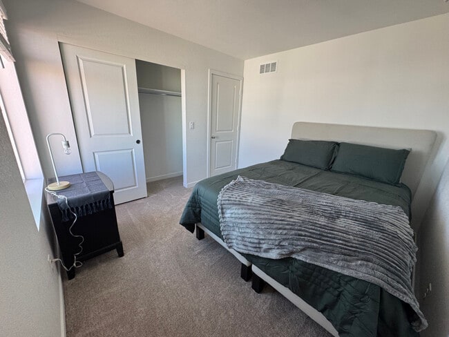 Building Photo - 9156 Percheron Pony Dr