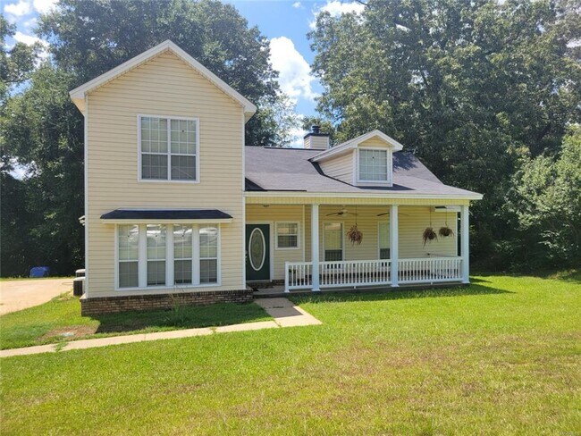 Primary Photo - Prattville Home Close to Hwy 31 and Hwy 14!