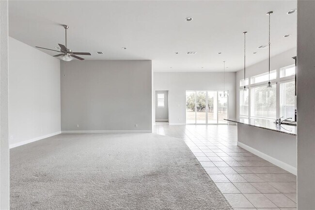 Building Photo - 1948 Equine Rd