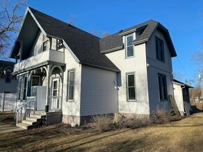 Building Photo - 109 St Louis St