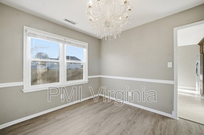 Building Photo - 4808 Boxford Rd