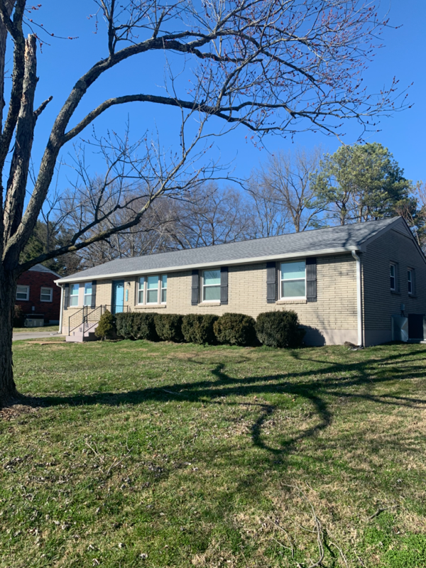 Building Photo - 317 Bonnaridge Dr