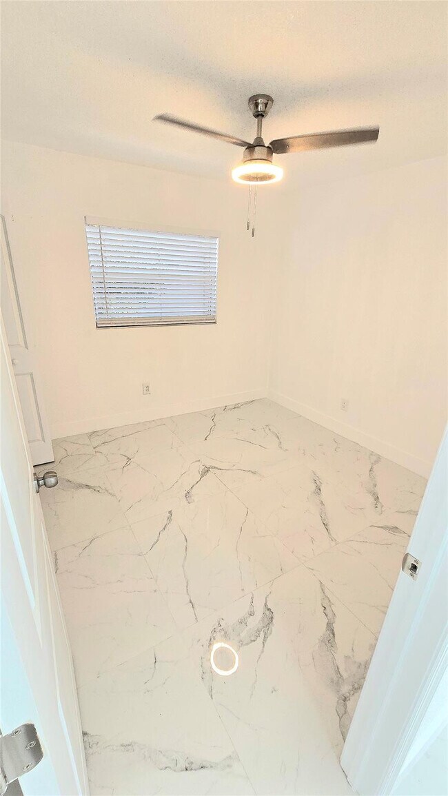 Building Photo - 1848 NW 55th Ave