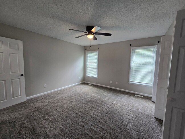 Building Photo - 6338 Rhemish Dr
