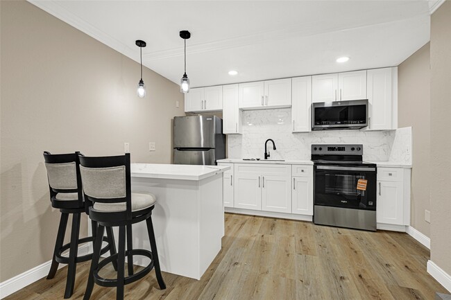 Building Photo - 1603 Welch St