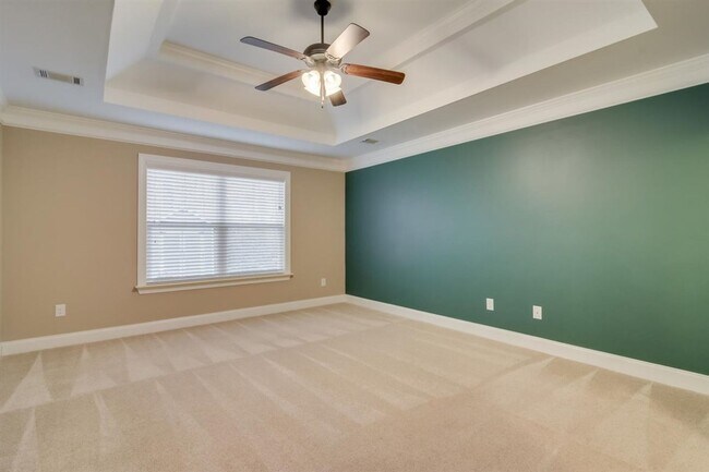 Building Photo - 219 Sandleton Way