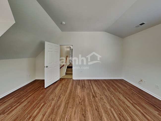 Building Photo - 931 Rocky Meadows Ln