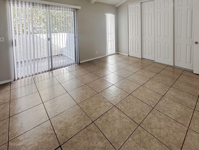 Building Photo - JUST REMODELED! Great Floor Plan! 2 Bedroom 2 Bathroom Townhome FOR RENT!