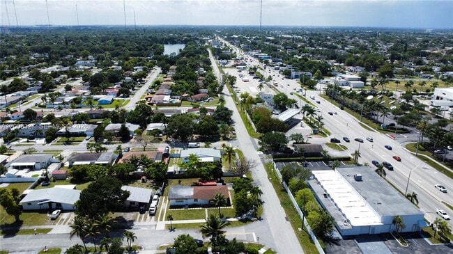 Building Photo - 3001 SW 35th Ave