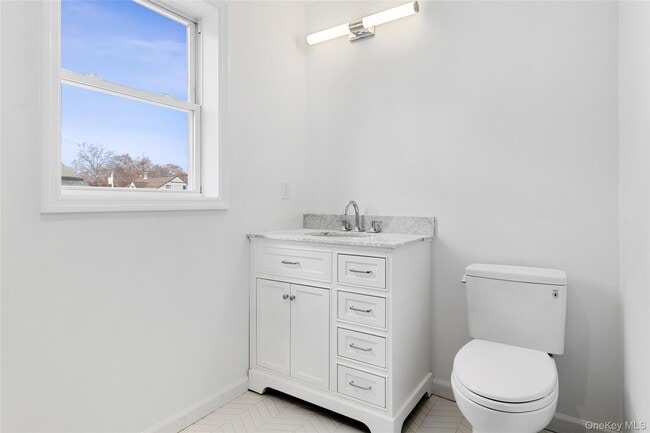 Building Photo - 91-93-93 Henry Ave