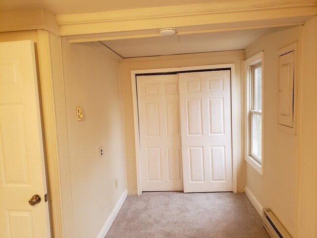main bedroom - 1379 Wetherill Rd