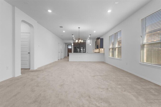 Building Photo - 108 Alpine St