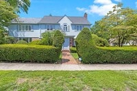 Building Photo - 41 Allenwood Rd