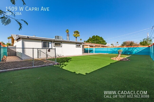 Building Photo - 1509 W Capri Ave