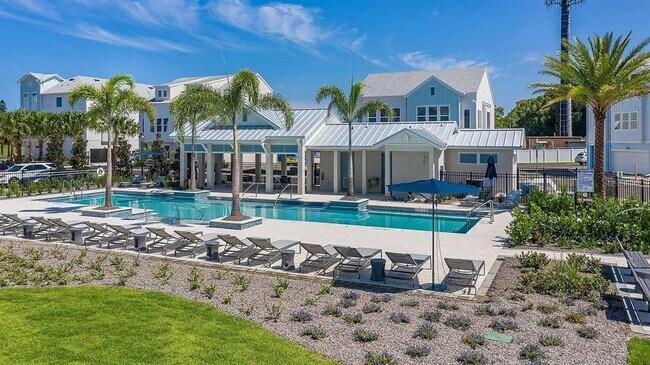 Building Photo - 2400 Ezzell Ct
