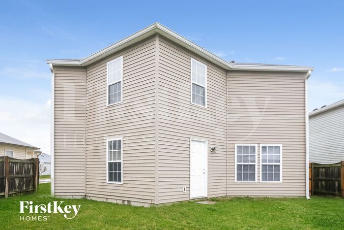 Building Photo - 2880 Ludwig Dr